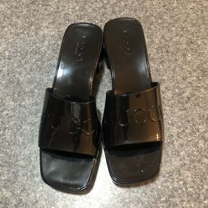 Gucci sandals